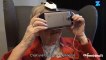 La plus vieille blogueuse du monde teste un casque de réalité virtuelle !