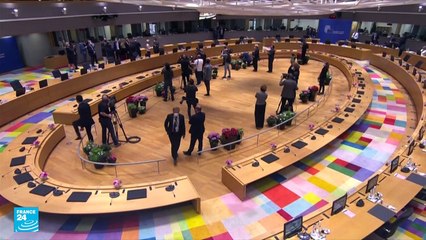 زعماء الاتحاد الأوروبي يرفضون خطة فرنسية ألمانية لقمة مع روسيا