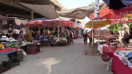 Pazaryerindeki kadının bileziklerini çalan şüphelileri yakalamak için çalışma başlatıldı