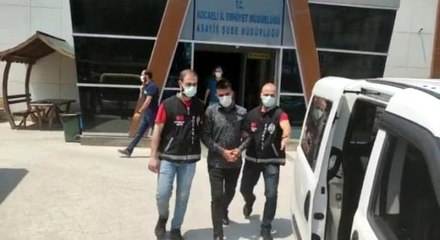 100 bin TL değerinde ziynet eşya ve döviz çaldılar