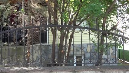 Göğsüne parmaklık demiri saplanan çocuk iyileşiyor