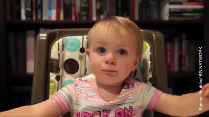 "Qui aimes-tu le plus : Papa ou maman" Ce bébé a une réponse géniale