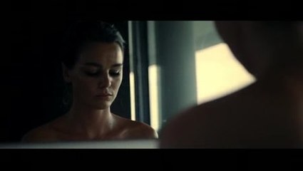 Découvrez la nouvelle campagne de Nuxe en exclusivité