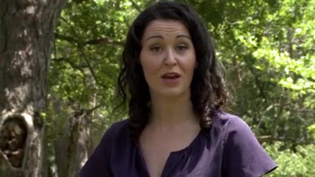 Tammy Verge parle fesses avec les Québécois au parc