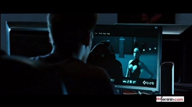 Interview video Melvil Poupaud & Louise Bourgoin : admiration pour Michel Picoli, Isabelle Huppert