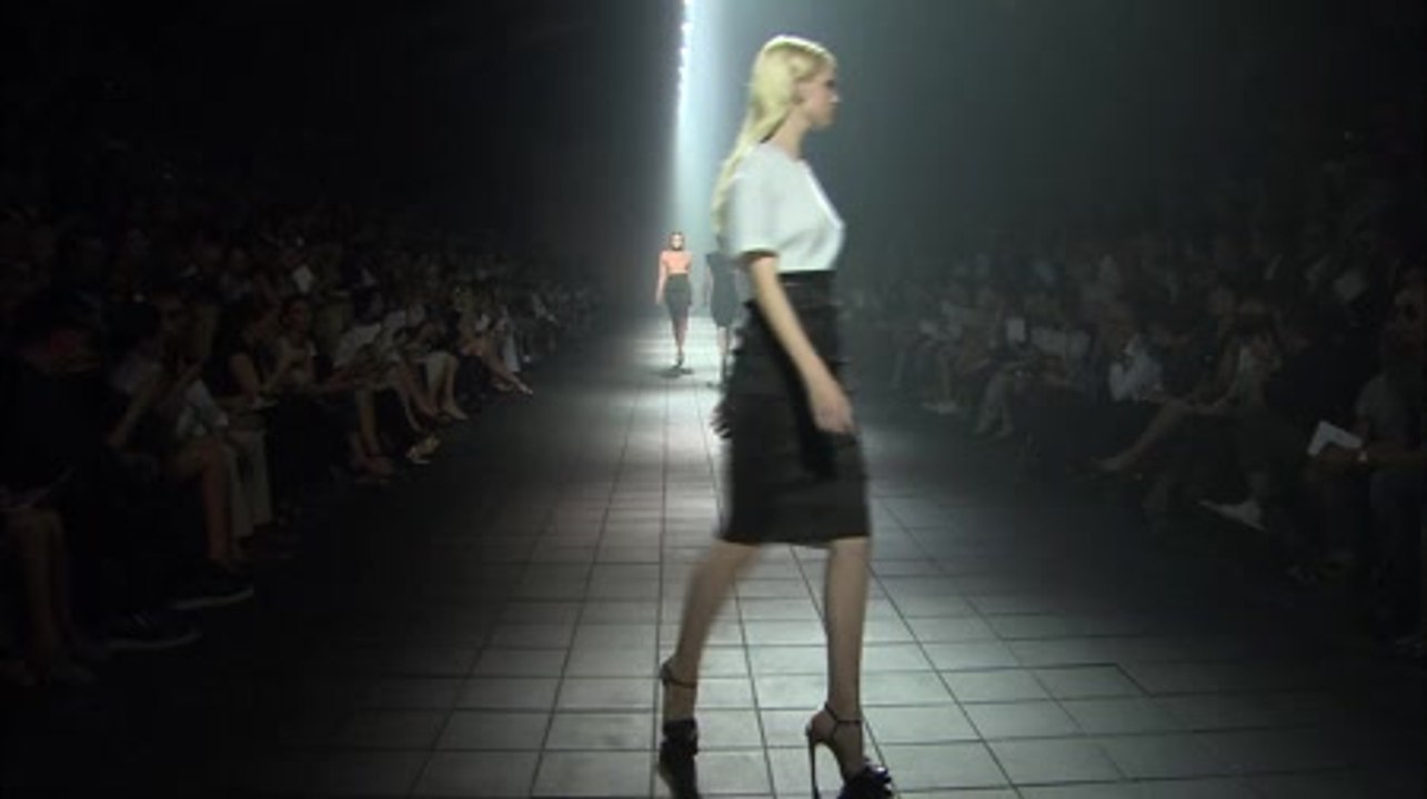 Défilé Lanvin à Paris : Vidéo Lanvin printemps été 2012