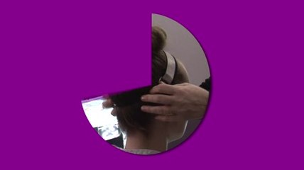 Chignon bandeau glamour : réalisez votre chignon bandeau en vidéo