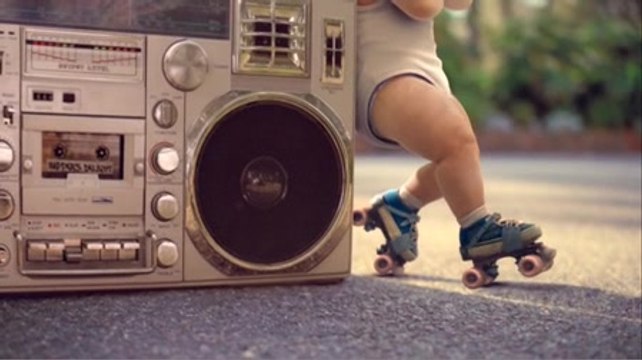 Pub Evian 2009 : Les roller babies d'Evian