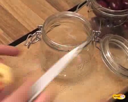Notre technique en vidéo pour faire des conserves de fruits au sirop