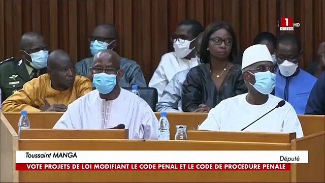 Toussaint Manga : Macky Sall qui veut briguer son 3 e mandats cherche des garde-fous pour empêcher le refus des Sénégalais