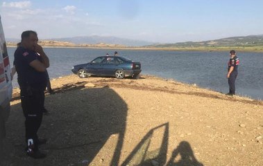 SERİNLEMEK İÇİN GÖLETE GİREN SERPİL, SEVGİLİSİNİN GÖZÜ ÖNÜNDE SUDA KAYBOLDU