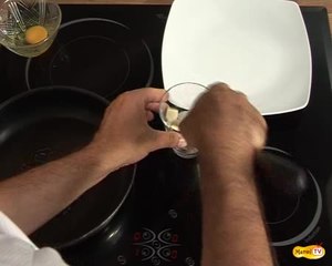 下载视频: Oeufs au plat : technique en vidéo pour des oeufs au plat réussis