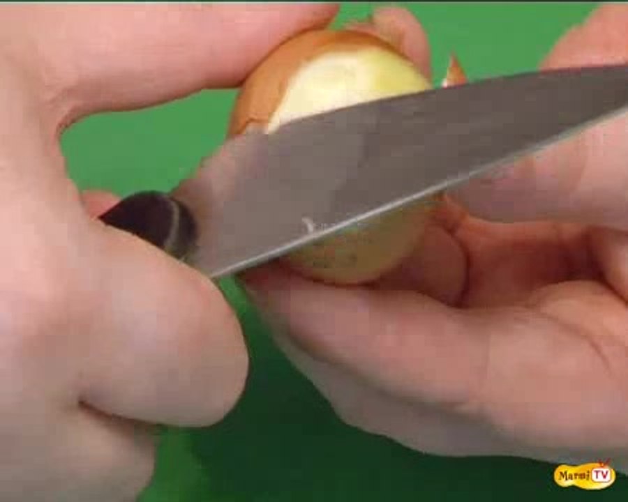 Comment émincer un oignon 