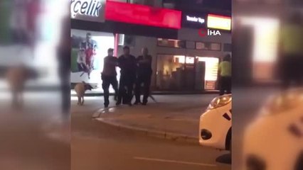Son Dakika | Uygulama noktasında hareketli dakikalar... Kısıtlamayı ihlal ettiler, polise direnince karakola böyle götürüldüler