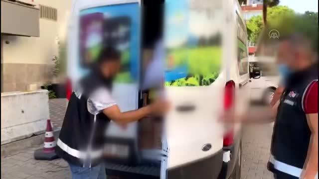 Durdurulan kamyonette makaron, sahte bandrol ve tütün ele geçirildi