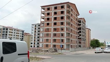 Asansör boşluğuna düşen işçi hayatını kaybetti