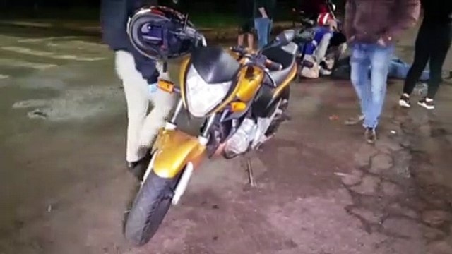 Motociclista fica ferido em colisão de trânsito no cruzamento da Rua São Paulo com a Rua Salgado Filho, no Centro