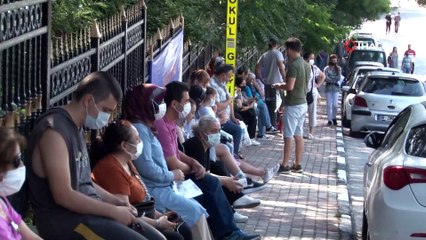 Herkes çocuğunu beklerken o  annesini bekledi