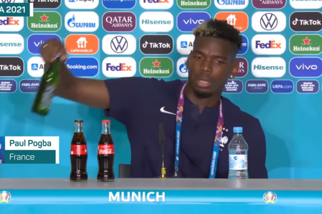 L'UEFA décide de retirer les bouteilles de bières devant les joueurs musulmans en conférences de presse