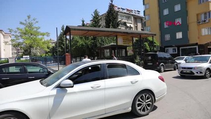 GAZİANTEP ELİNDE TOPUKLU AYAKKABISI, YALIN AYAK KOŞARAK SINAVA YETİŞTİ