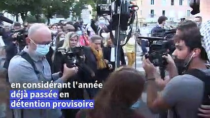 Valérie Bacot sort libre du palais de justice de Chalon-sur-Saône