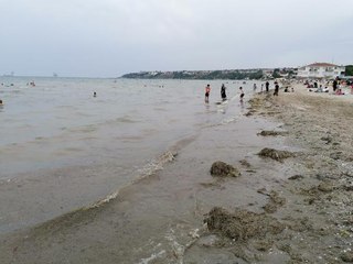 SİLİVRİ'DE DENİZE AKIN ETTİLER