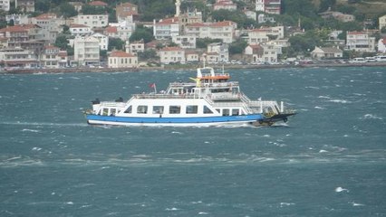 ÇANAKKALE'DE FIRTINA VE SAĞANAK ETKİLİ OLDU