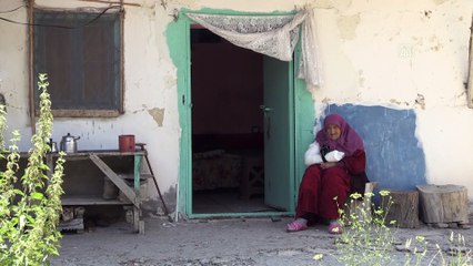 ELAZIĞ - Bingöl'de meydana gelen depremden etkilenen vatandaşlar için çadırlar kuruldu
