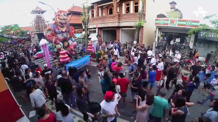 400년째 내려오는 나기(Nagi) 마을의 접신 행사