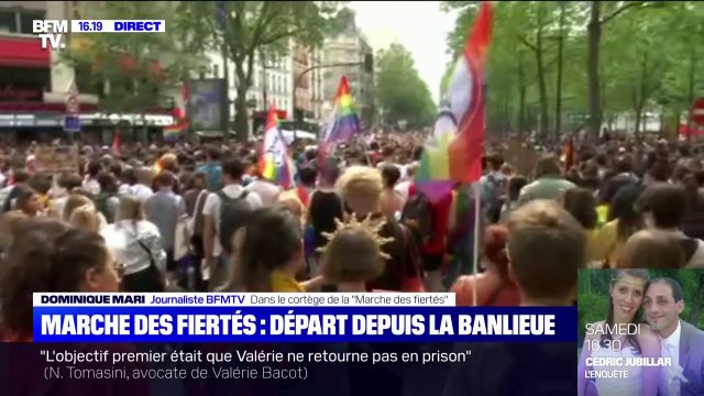 La marche des fiertés se dirige vers la place de la République à Paris