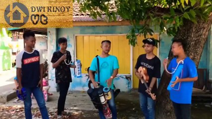 JURAGAN EMPANG PENGAMEN JALANAN ASAL INDRAMAYU DENGAN BERIRAMA ASIK