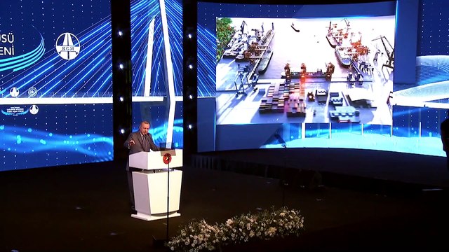 İSTANBUL - Cumhurbaşkanı Erdoğan: 'Kanal İstanbul'u yaklaşık 15 milyar dolarlık bir maliyetle 6 yıl içinde tamamlamayı hedefliyoruz'