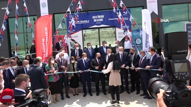 Bakan Varank: 'Gaziantep gerçekten üreten bir şehir, Cumhur İttifakı'yla, belediye başkanlarıyla, odalarıyla gerçekten tam bir uyum içerisinde”