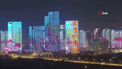- Çin Komünist Partisi'nin 100. yıl kutlamaları Wuhan'da geceyi aydınlattı