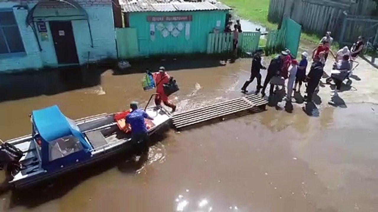 Schwere Unwetter im Osten Russlands und in Osteuropa