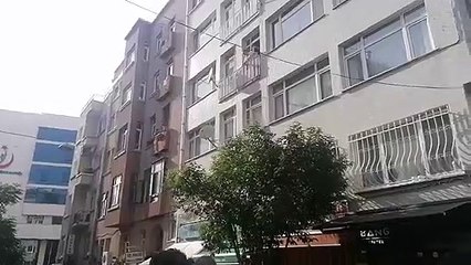 Onur Yürüyüşü'nde polisin attığı ses bombasına "Çocuk uyuyor" diye tepki gösteren vatanda, evinden gözaltına alındı!