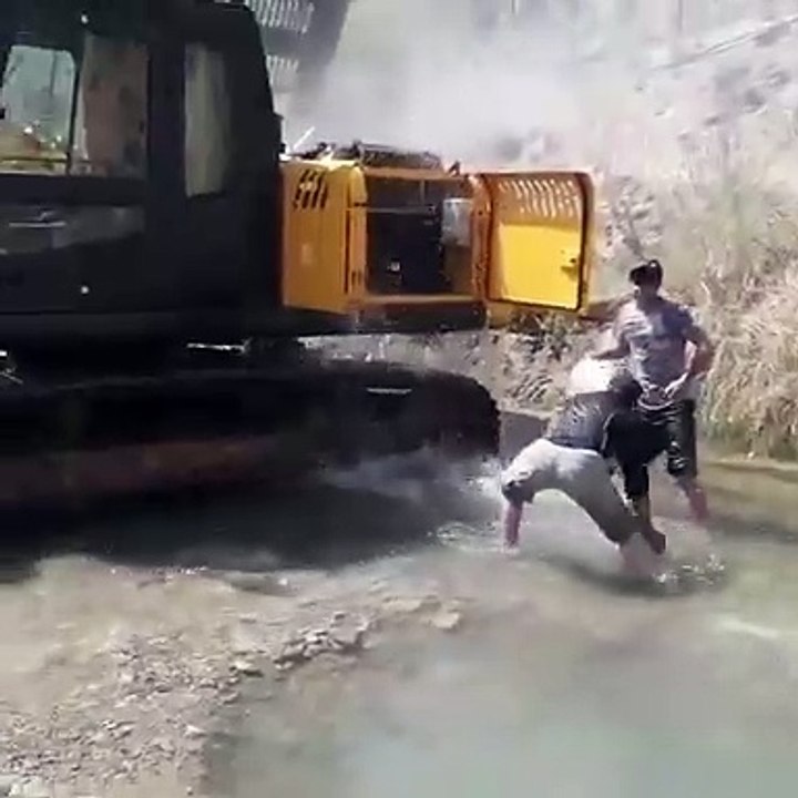 Excavator got fire and smoking
