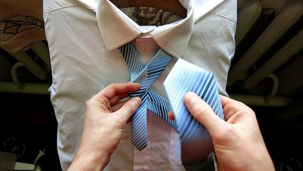 How To Tie A Windsor Knot - Half Windsor,Double Windsor And Triple Windsor