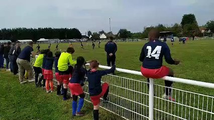 Les U9 encouragent les U8 au challenge Bolléa