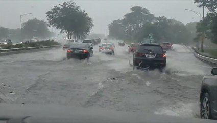 Tornado-warned storm slams Chicago with torrential rain