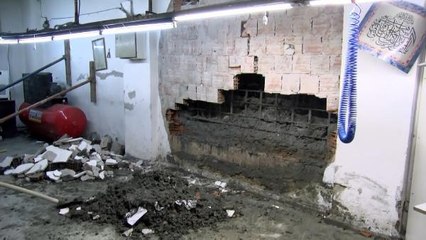 ESENLER'DE TEKSTİL ATÖLYESİNİN DUVARI ÇÖKTÜ 1 YARALI