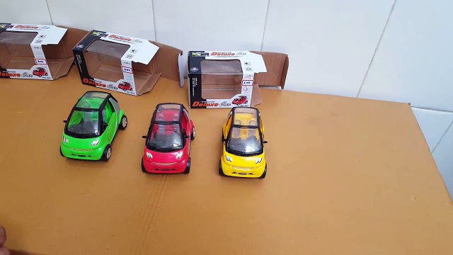 Unboxing and Review of Deluxe Car Battery Operated Bump and Go Wuth IC Sound Car Doors Open automatically