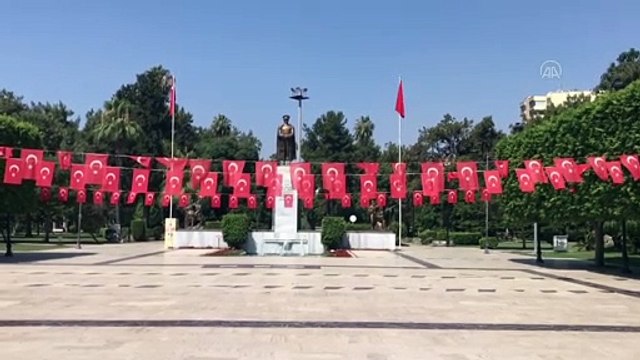 ADANA - Cadde ve sokaklarda sessizlik hakim