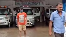 Bihar: Rain lashes Hajipur, water enters DM-SP office