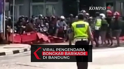 Viral Penyekatan di Bandung Diterobos Pengendara Motor, Diduga oleh Ormas