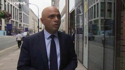 Kuss-Foto - Minister Hancock (42) tritt nach Verstoß gegen Covid-19-Regeln zurück