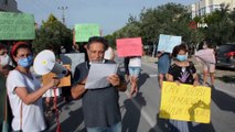 Dikilili vatandaşlar, belediyeye tepki gösterip 'yol' eylemi yaptı