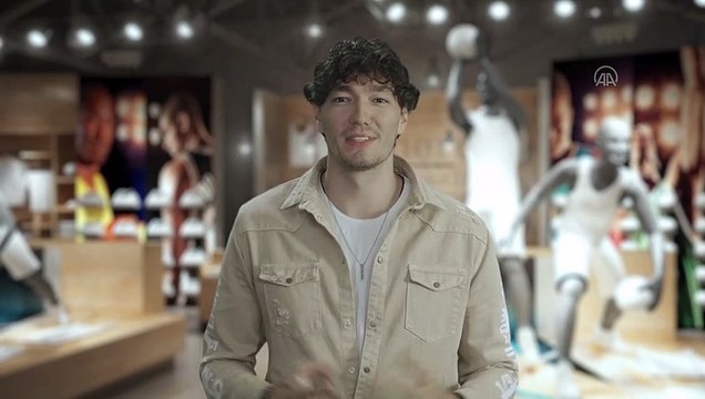 ANKARA - Milli basketbolcu Cedi Osman, Kovid-19'a karşı aşılanma çağrısı yaptı