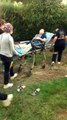 Parkta oynarken nefesi kesilen 11 yaşındaki çocuğun yardımına sağlık ekipleri yetişti