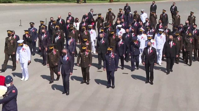 ANKARA - Milli Savunma Bakanı Akar, beraberindeki TSK komuta kademesi ile OYAK Genel Kurulu'na katıldı